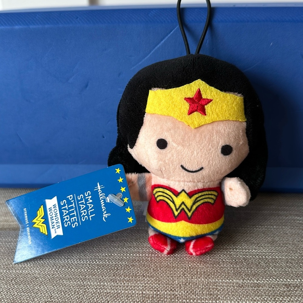 Hallmark Wonder Woman ornament